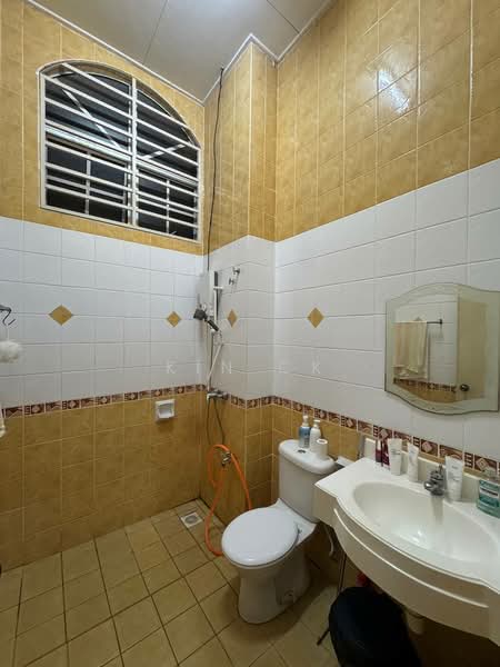 2-storey Terraced House for Sale in Bandar Puteri Puchong (Puchong) - Kin CK - Bathroom - PropertyGuru.com.my