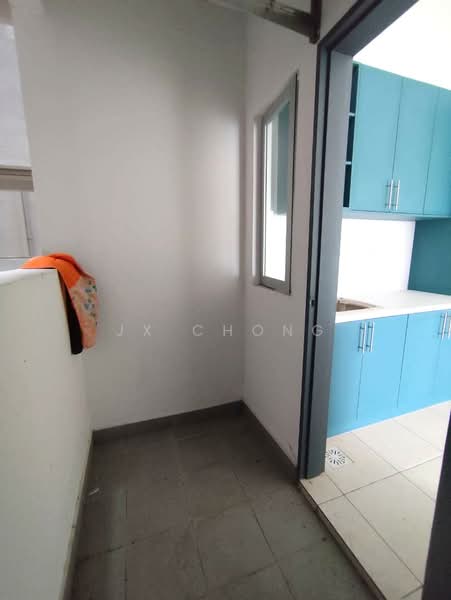 Pangsapuri untuk Disewa di Residensi Kesuma 1 - JX Chong - Kitchen - PropertyGuru.com.my