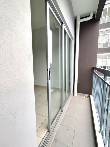 Pangsapuri untuk Disewa di Residensi Kesuma 1 - JX Chong - Balcony - PropertyGuru.com.my