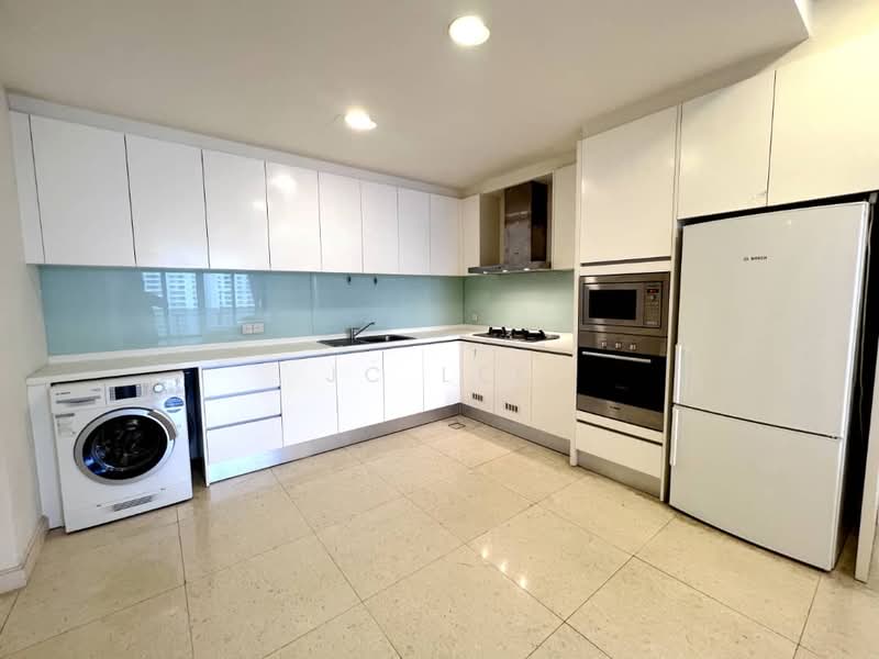 Condominium for Sale at 6 CapSquare - JC Lee - Kitchen - PropertyGuru.com.my