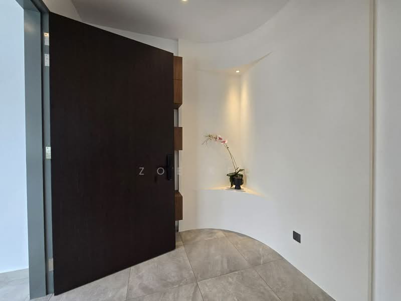 Rumah Teres 3 Tingkat untuk Dijual di Leisure Farm (Gelang Patah) - Zoe Kee - Entrance - PropertyGuru.com.my
