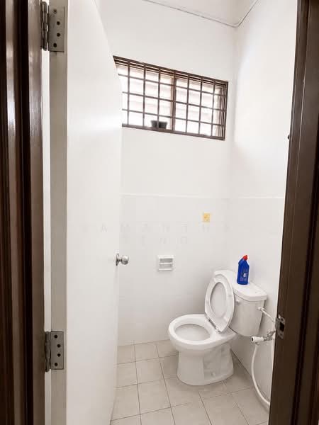 Kedai / Pejabat untuk Disewa di Taman Molek (Johor Bahru) - Samantha Teng - PropertyGuru.com.my