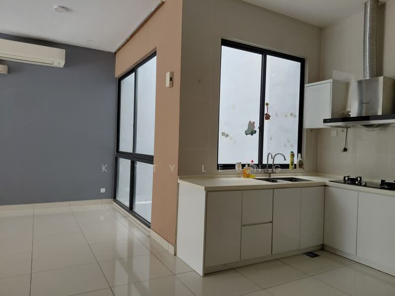 3.5-storey Terraced House for Rent in Damansara Perdana (Selangor) - Kitty Leung - Kitchen - PropertyGuru.com.my