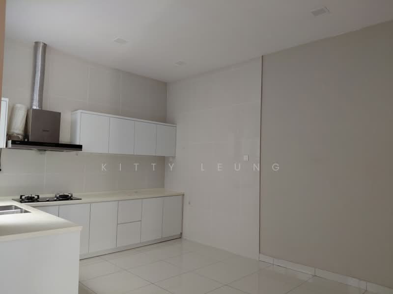 3.5-storey Terraced House for Rent in Damansara Perdana (Selangor) - Kitty Leung - Kitchen - PropertyGuru.com.my