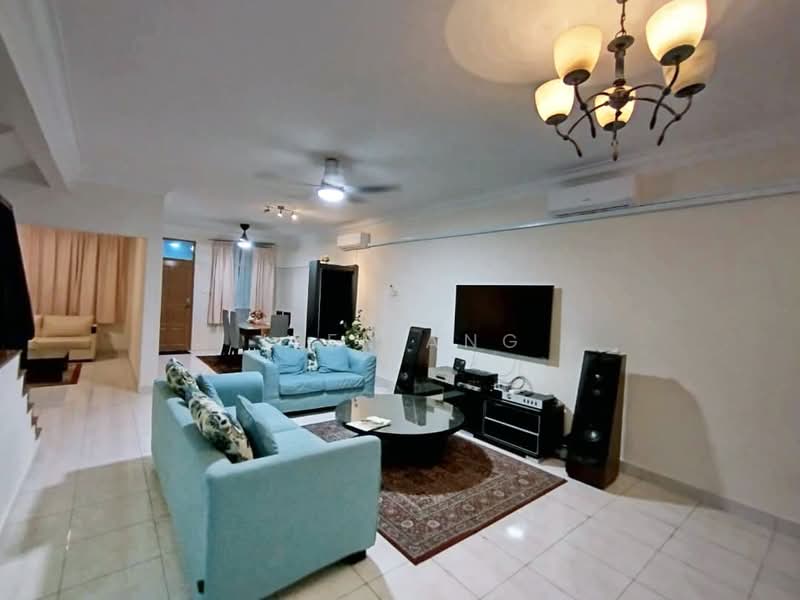 Rumah Teres 2.5 Tingkat untuk Dijual di Taman Perling (Perling) - Jeff Ang - Living Room - PropertyGuru.com.my