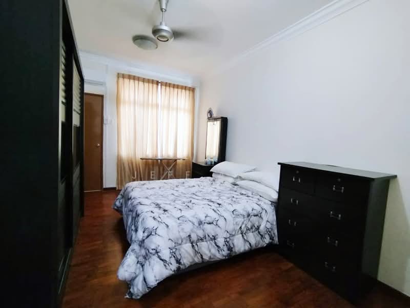 Rumah Teres 2.5 Tingkat untuk Dijual di Taman Perling (Perling) - Jeff Ang - Bedroom - PropertyGuru.com.my