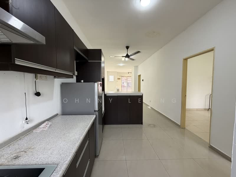 Rumah Bandar untuk Dijual di Balakong (Selangor) - Johnny Leong - Kitchen - PropertyGuru.com.my