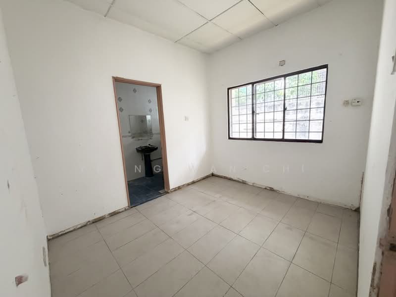 Bungalow for Sale in Rawang (Selangor) - Yeong Wan Chi - PropertyGuru.com.my