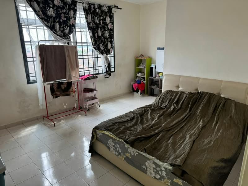 Pangsapuri untuk Disewa di Villa Bestari Apartment - Vincent Tea - Bedroom - PropertyGuru.com.my
