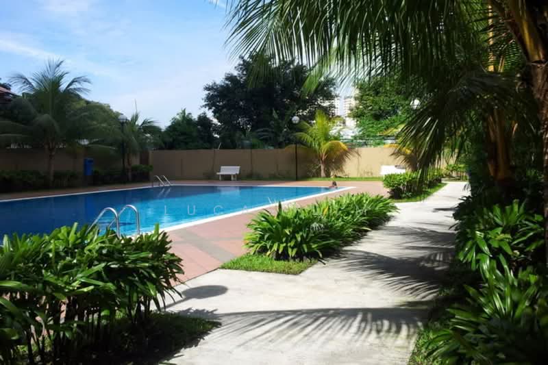 Pangsapuri untuk Dijual di Vista Mutiara - Lucas Lim - Pool - PropertyGuru.com.my
