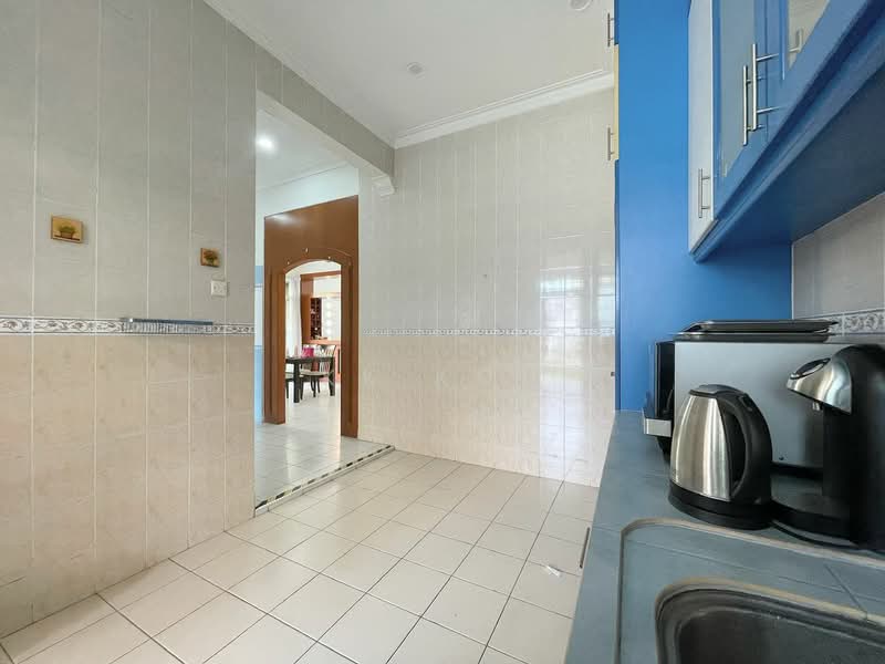 Rumah Berkembar untuk Dijual di Taman Pelangi Indah (Ulu Tiram) - KK Koh - Kitchen - PropertyGuru.com.my