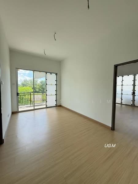 Rumah Teres 2 Tingkat untuk Dijual di Kota Bayuemas (Klang) - Yongsen Lim - Living Room - PropertyGuru.com.my
