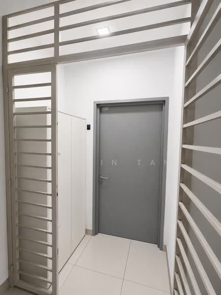 Kondominium untuk Disewa di Zeta Deskye (Alam Saujana) - Calvin Tan - Entrance - PropertyGuru.com.my