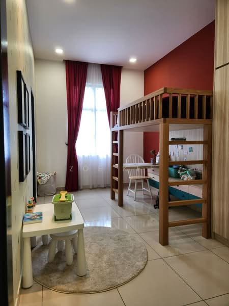 Rumah Berkembar untuk Dijual di Leisure Farm (Gelang Patah) - Zoe Kee - PropertyGuru.com.my