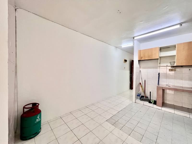 Apartment for Sale at Apartment Harmoni - Harun Osman - Kitchen - PropertyGuru.com.my