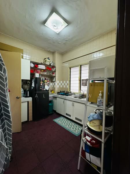 Apartment for Sale at Faber Indah - Alex Lew - Kitchen - PropertyGuru.com.my