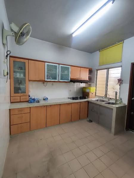 2-storey Terraced House for Sale in Bandar Bukit Raja (Klang) - M.K. Heng - Kitchen - PropertyGuru.com.my