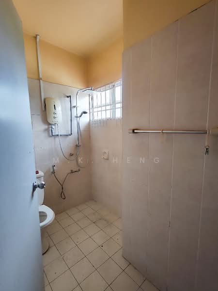2-storey Terraced House for Sale in Bandar Bukit Raja (Klang) - M.K. Heng - Bathroom - PropertyGuru.com.my