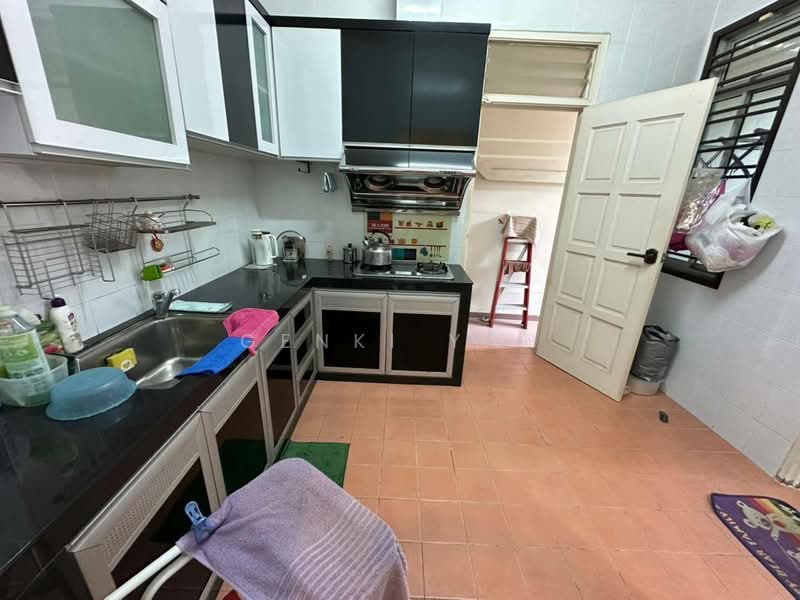 1-storey Terraced House for Rent in Johor Bahru (Johor) - Genki Yap - Kitchen - PropertyGuru.com.my