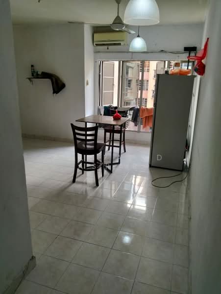 Pangsapuri untuk Disewa di Pangsapuri Kelana Impian - Asliza Md Asrar - Dining Room - PropertyGuru.com.my