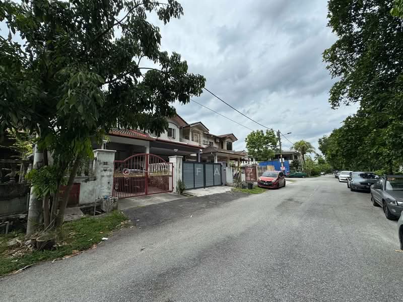 Rumah Teres 2 Tingkat untuk Dijual di Seri Kembangan (Selangor) - Mohd Faizal - Exterior - PropertyGuru.com.my