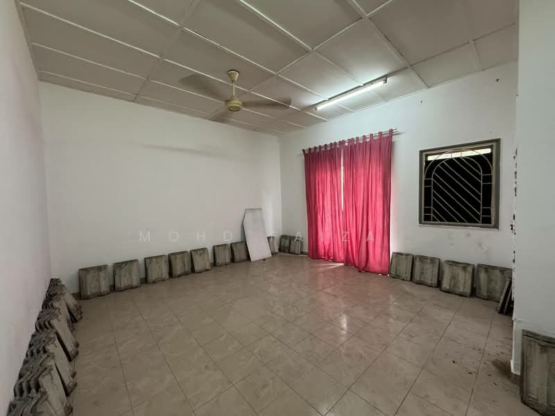 Rumah Teres 2 Tingkat untuk Dijual di Seri Kembangan (Selangor) - Mohd Faizal - Interior - PropertyGuru.com.my
