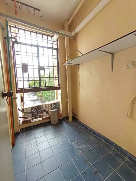 Pangsapuri untuk Dijual di Melana Apartment - Erica Lim - Balcony - PropertyGuru.com.my
