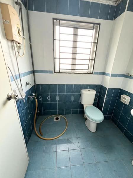 Terraced House for Sale in Mutiara Rini (Skudai) - Anson Hiong - Bathroom - PropertyGuru.com.my