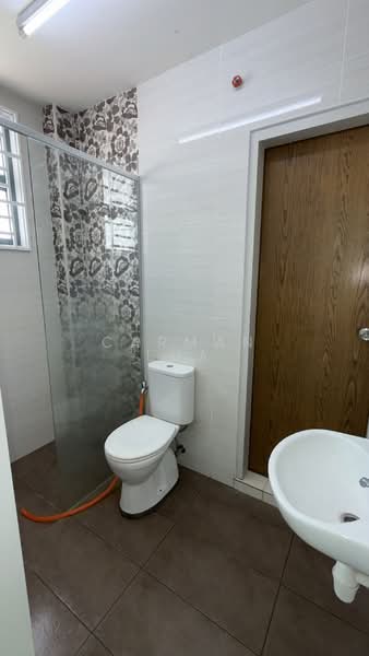 Rumah Teres 2 Tingkat untuk Disewa di Taman Bertam Putra (Tanjong Minyak) - Carman Lua - Bathroom - PropertyGuru.com.my