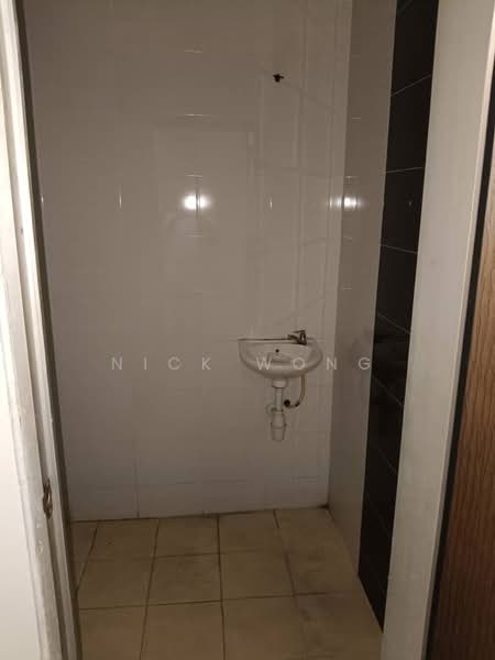 Shop / Office for Rent in Bandar Puteri Puchong (Puchong) - Nick Wong - Bathroom - PropertyGuru.com.my