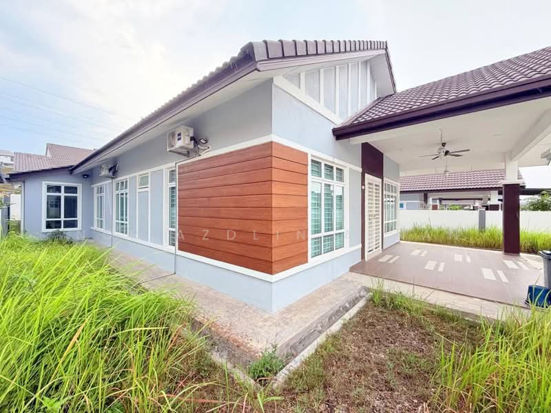Bungalow for Sale in Taman Bukit Senawang (Senawang) - Nor Azdlin Adnan - PropertyGuru.com.my