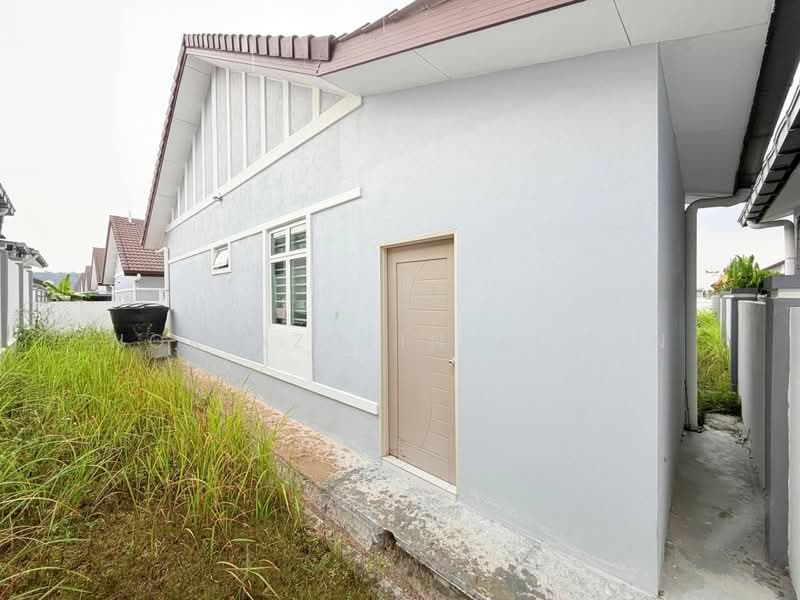 Bungalow for Sale in Taman Bukit Senawang (Senawang) - Nor Azdlin Adnan - PropertyGuru.com.my