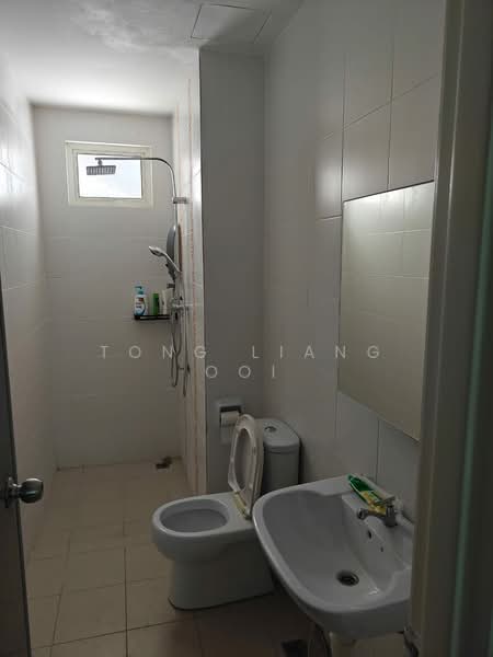 Condominium for Rent at Fiera Vista - Tong Liang Ooi - Bathroom - PropertyGuru.com.my