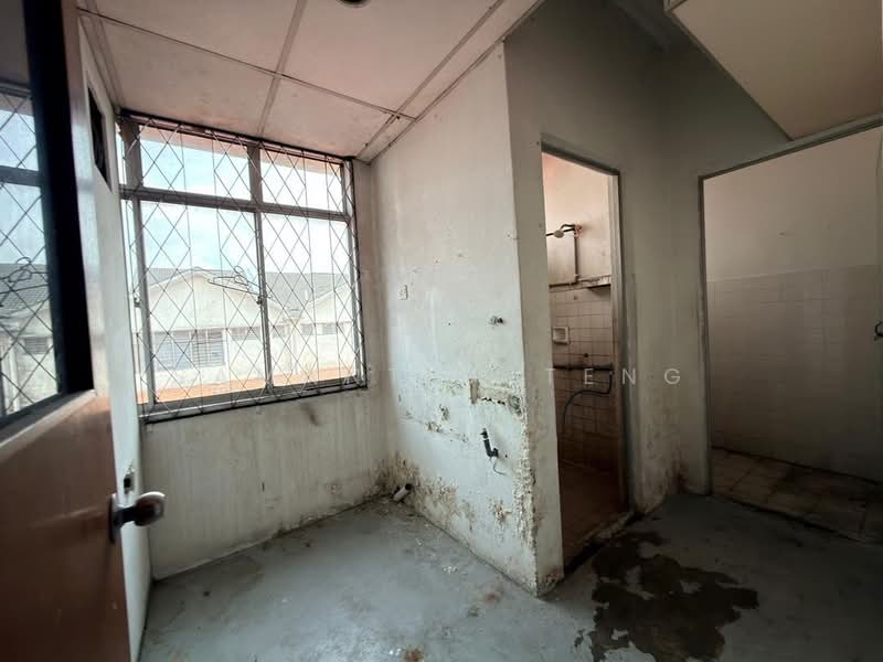Shop / Office for Rent in Taman Molek (Johor Bahru) - Samantha Teng - PropertyGuru.com.my