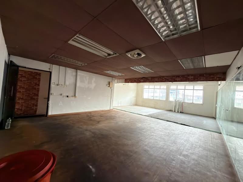 Shop / Office for Rent in Taman Molek (Johor Bahru) - Samantha Teng - PropertyGuru.com.my