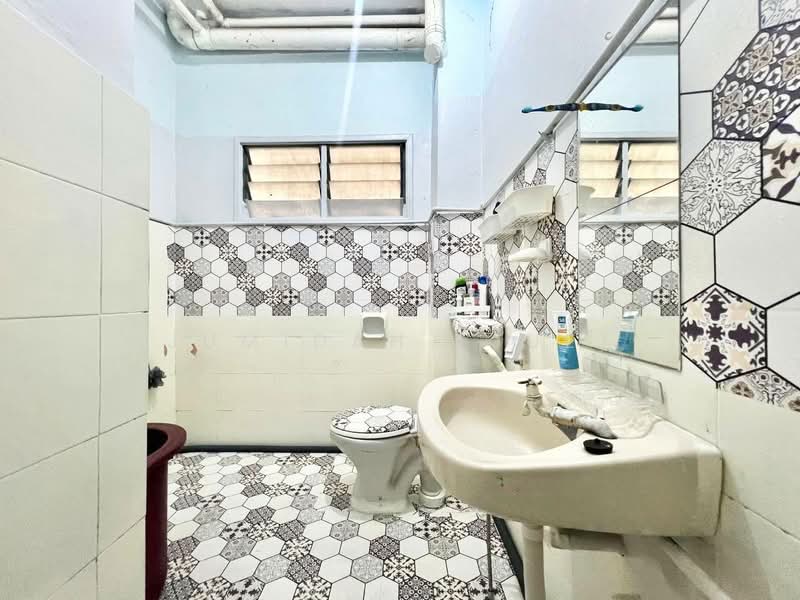 2-storey Terraced House for Sale in Jenjarom (Selangor) - JUMIDAH (JUE) - Bathroom - PropertyGuru.com.my