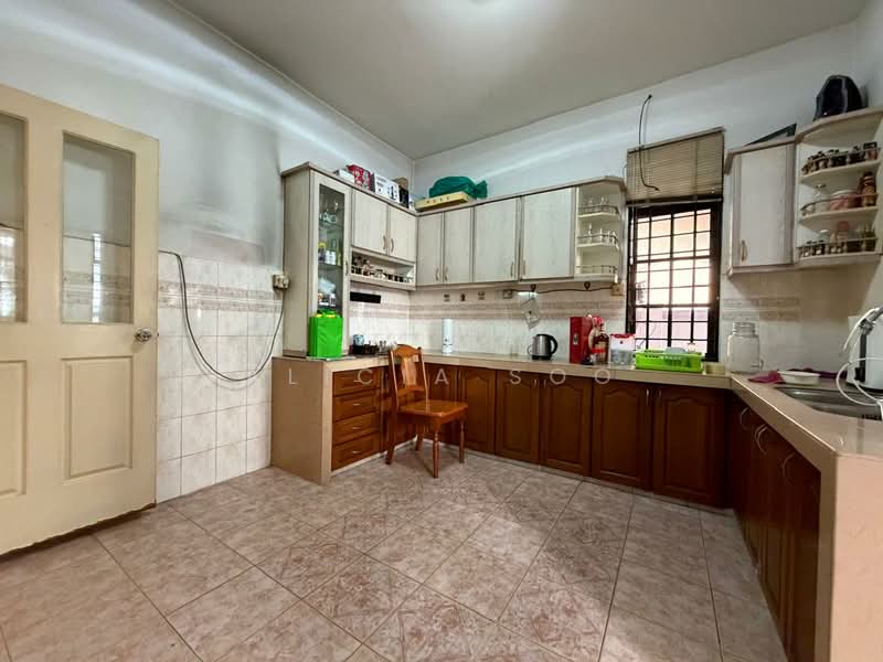 Semi-Detached House for Sale in Bukit Rahman Putra (Sungai Buloh) - Alicia Soo - Kitchen - PropertyGuru.com.my