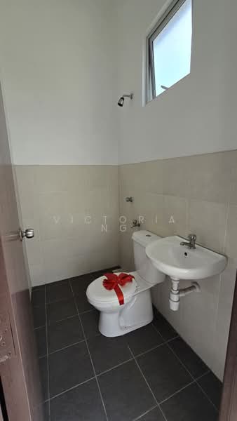 2-storey Terraced House for Rent in Taman Rambai Indah (Jenjarom) - Victoria Ng - Bathroom - PropertyGuru.com.my