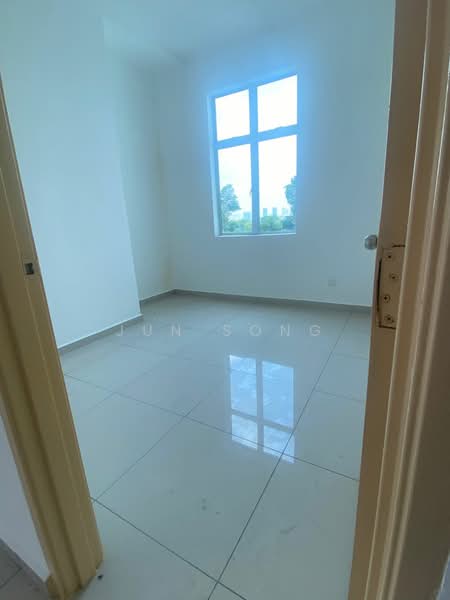 Apartment for Sale at Seri Molek Perdana - Jun Song - PropertyGuru.com.my