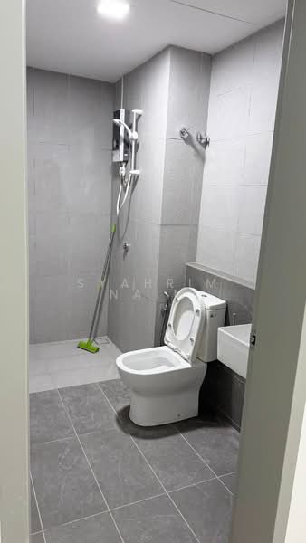 Condominium for Rent at Sanderling Lakefront - Syahrim Naim - Bathroom - PropertyGuru.com.my