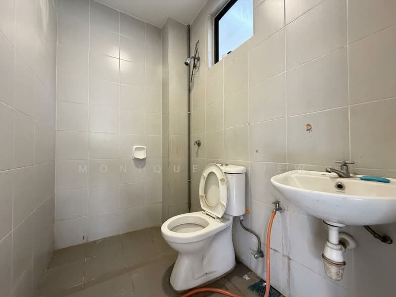 2-storey Terraced House for Sale in Rawang (Selangor) - Monique Chiew - Bathroom - PropertyGuru.com.my
