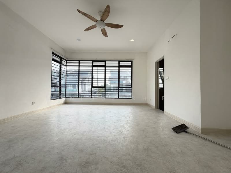 2-storey Terraced House for Sale in Rawang (Selangor) - Monique Chiew - Living Room - PropertyGuru.com.my