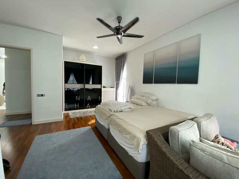 3-storey Terraced House for Sale in Bukit Jelutong (Shah Alam) - Nahathir Shahabudin - Bedroom - PropertyGuru.com.my