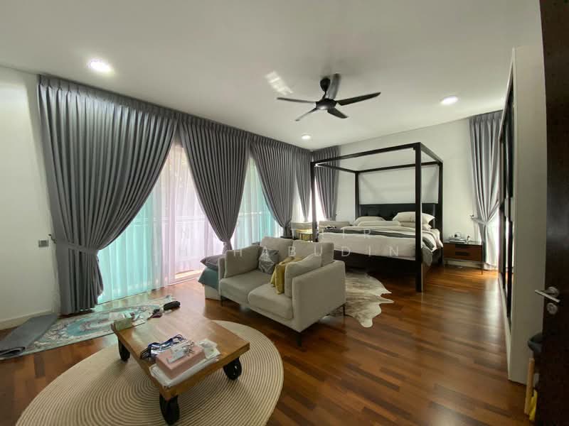3-storey Terraced House for Sale in Bukit Jelutong (Shah Alam) - Nahathir Shahabudin - Bedroom - PropertyGuru.com.my