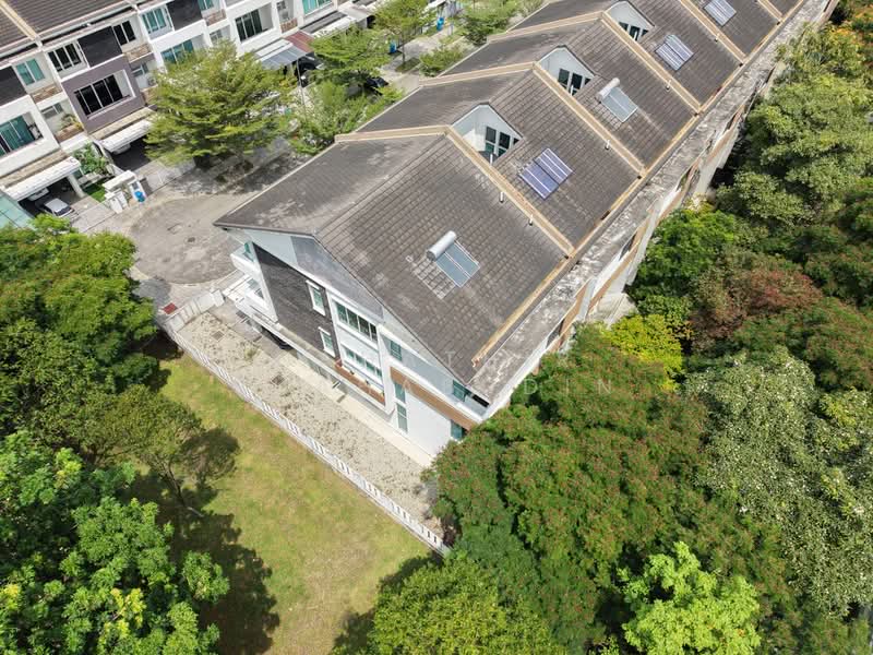 3-storey Terraced House for Sale in Bukit Jelutong (Shah Alam) - Nahathir Shahabudin - Exterior - PropertyGuru.com.my