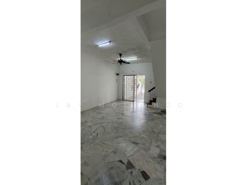 2-storey Terraced House for Rent in Gombak (Selangor) - Lay Moi Shoo - Living Room - PropertyGuru.com.my
