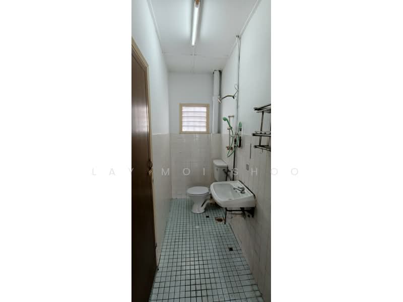 2-storey Terraced House for Rent in Gombak (Selangor) - Lay Moi Shoo - Bathroom - PropertyGuru.com.my