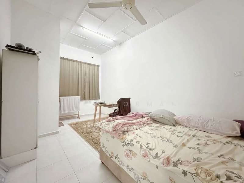 2-storey Terraced House for Sale in Taman Pulai Utama (Skudai) - Sufi Norman - Bedroom - PropertyGuru.com.my