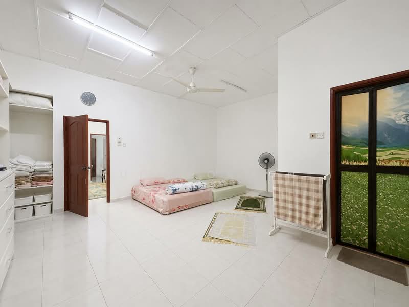 2-storey Terraced House for Sale in Taman Pulai Utama (Skudai) - Sufi Norman - Bedroom - PropertyGuru.com.my