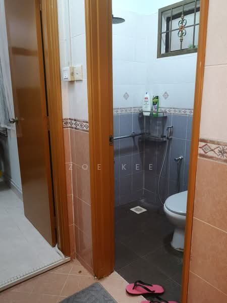 Bungalow House untuk Dijual di Leisure Farm (Gelang Patah) - Zoe Kee - Bathroom - PropertyGuru.com.my
